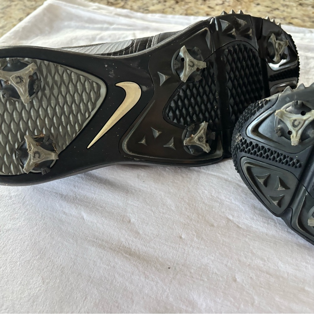 Nike men’s size 8 golf shoes. Fly wire. LUNARLON great‎ use condition. - Picture 3 of 8